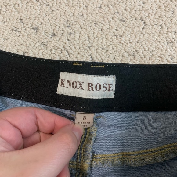 Knox Rose Skinny Jeans - Picture 3 of 4